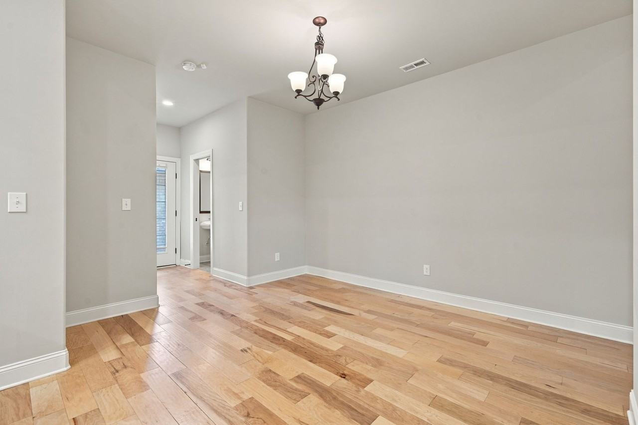 1040 Crescent Fls - Photo 2 of 14