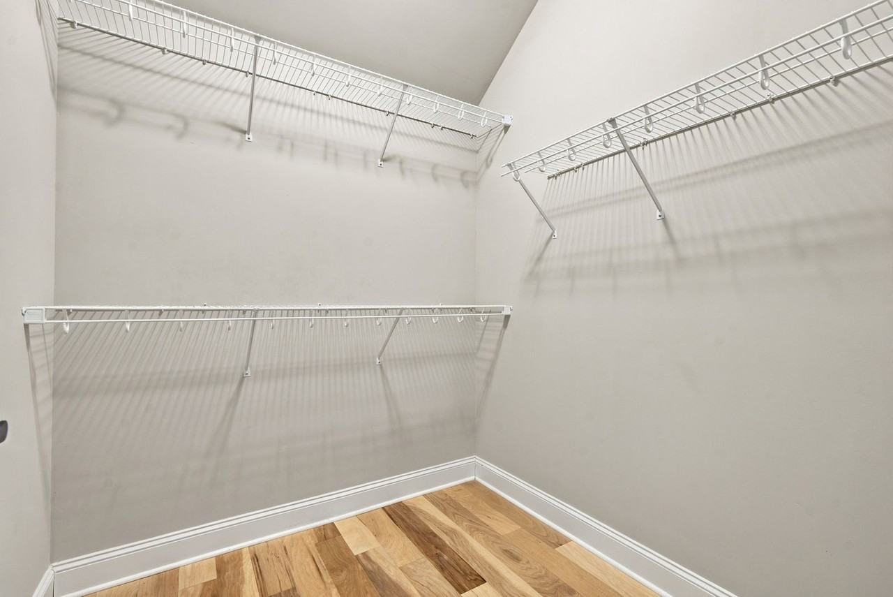 1040 Crescent Fls - Photo 6 of 14