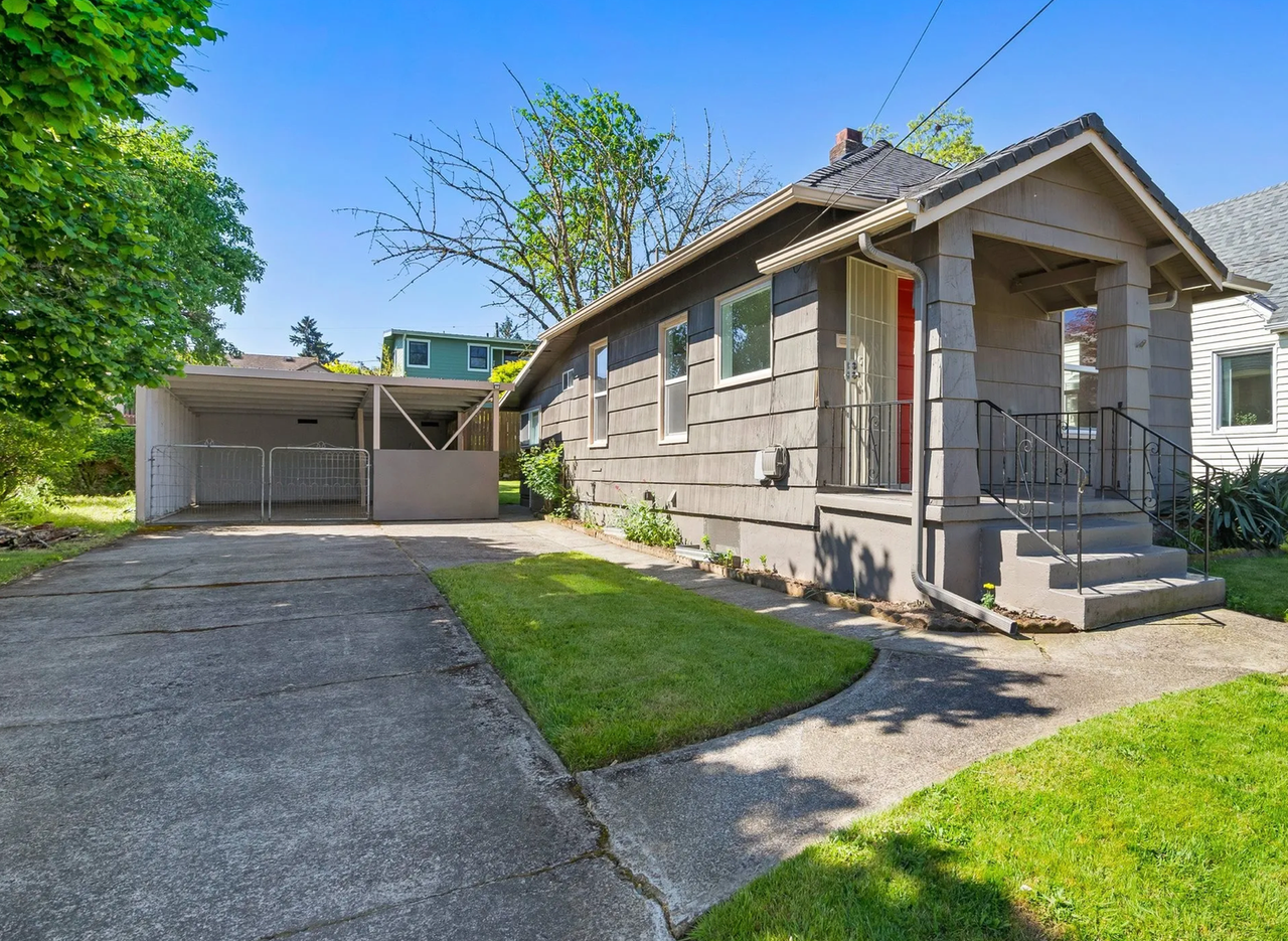 832 N Stafford St - Photo 4 of 32
