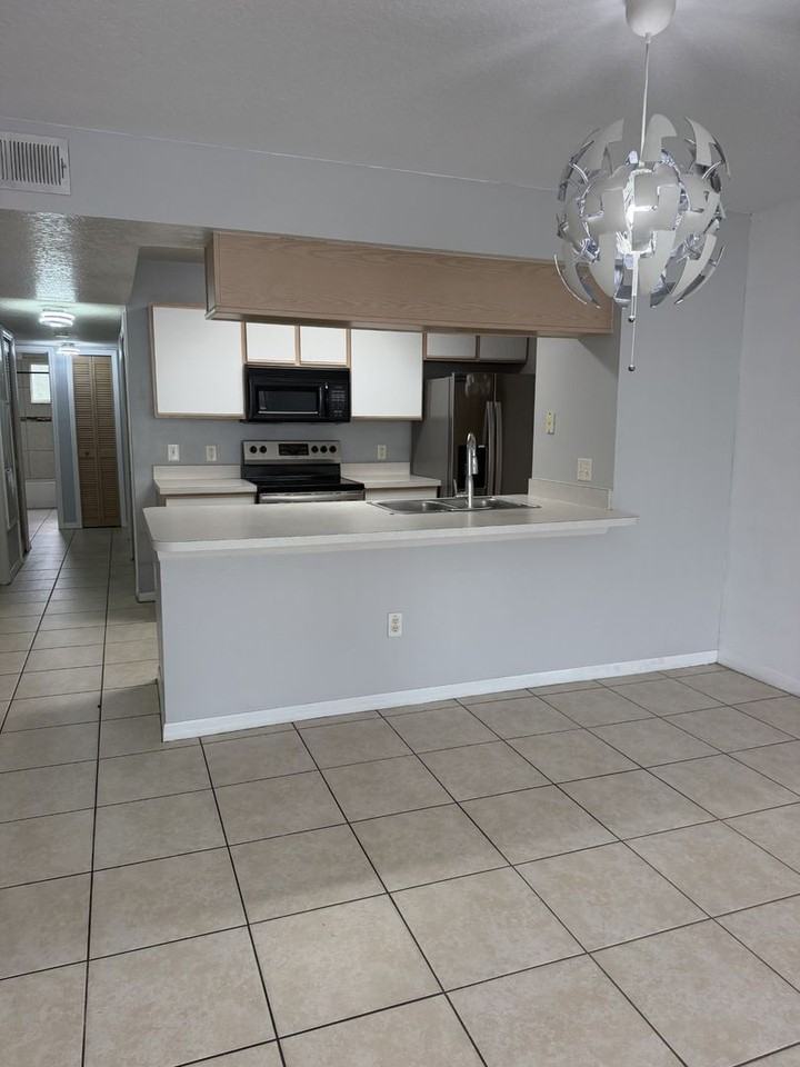 3131 Britannia Blvd #B - Photo 6 of 14