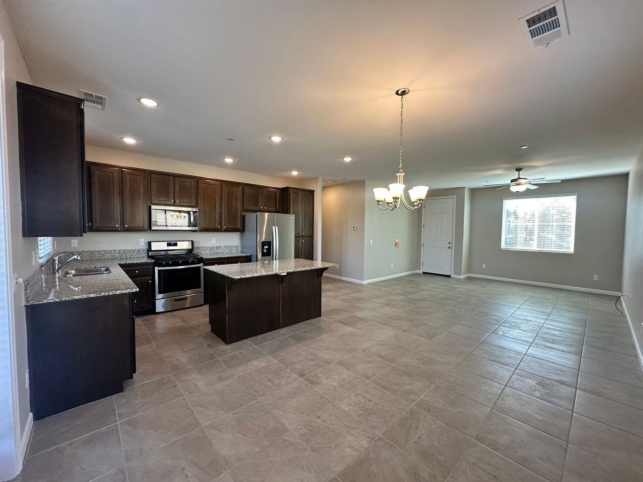 4520 W Flagstaff Ave - Photo 4 of 15
