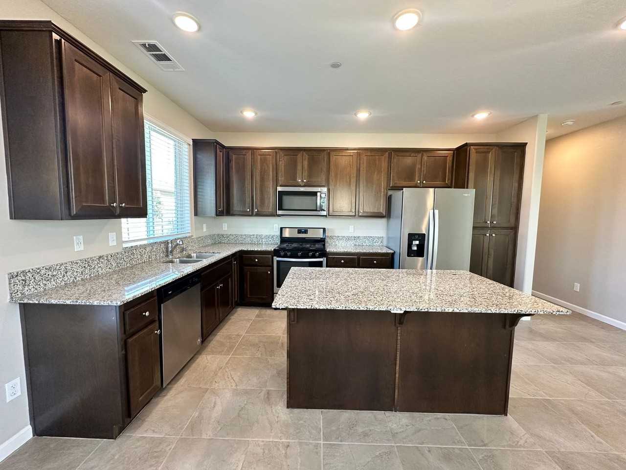 4520 W Flagstaff Ave - Photo 5 of 15