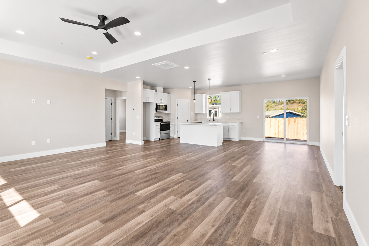 440 Leisure Ln - Photo 6 of 28