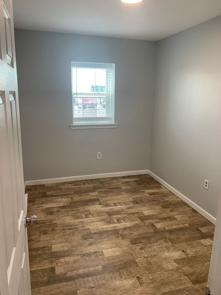 715 Wisteria Rd - Photo 4 of 10