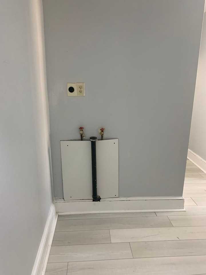 543 N Trenton Ave - Photo 3 of 10