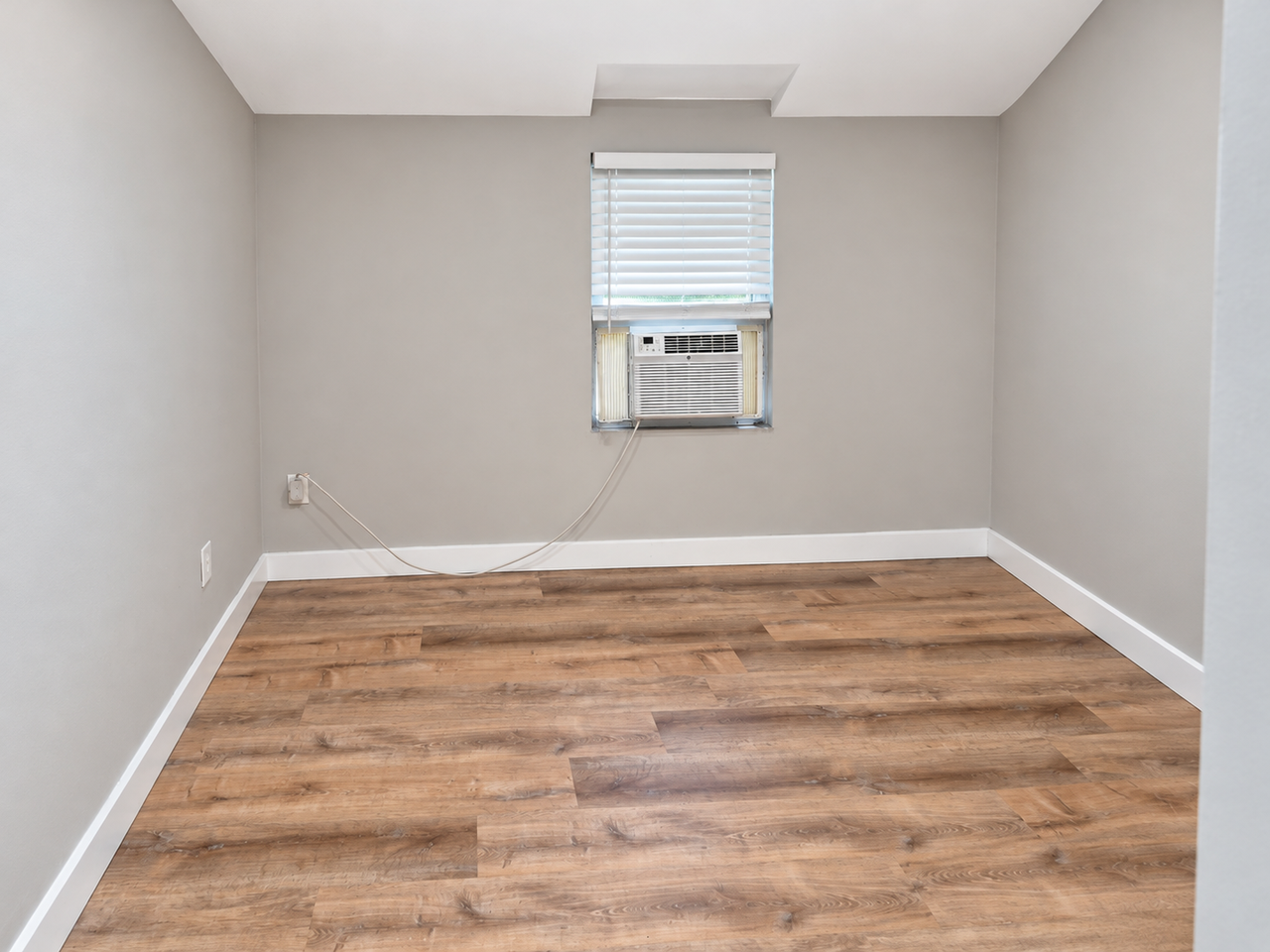 22 Slitting Mill Rd - Photo 7 of 12
