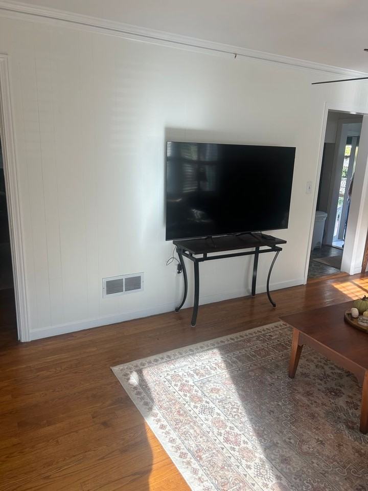 19 E Circle Ave - Photo 4 of 33