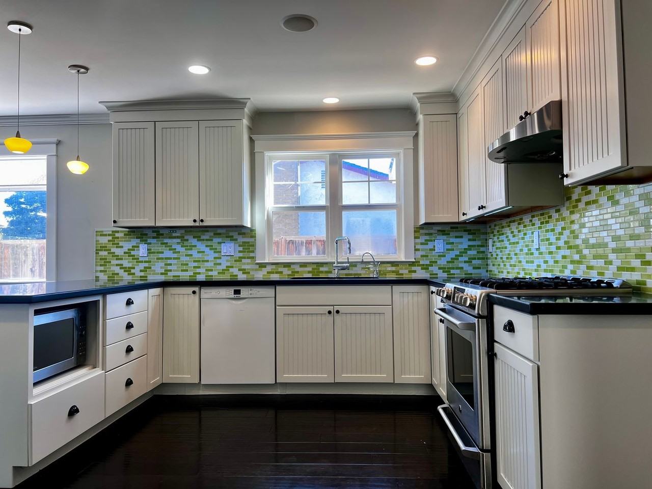 2819 Yosemite Ave - Photo 6 of 19