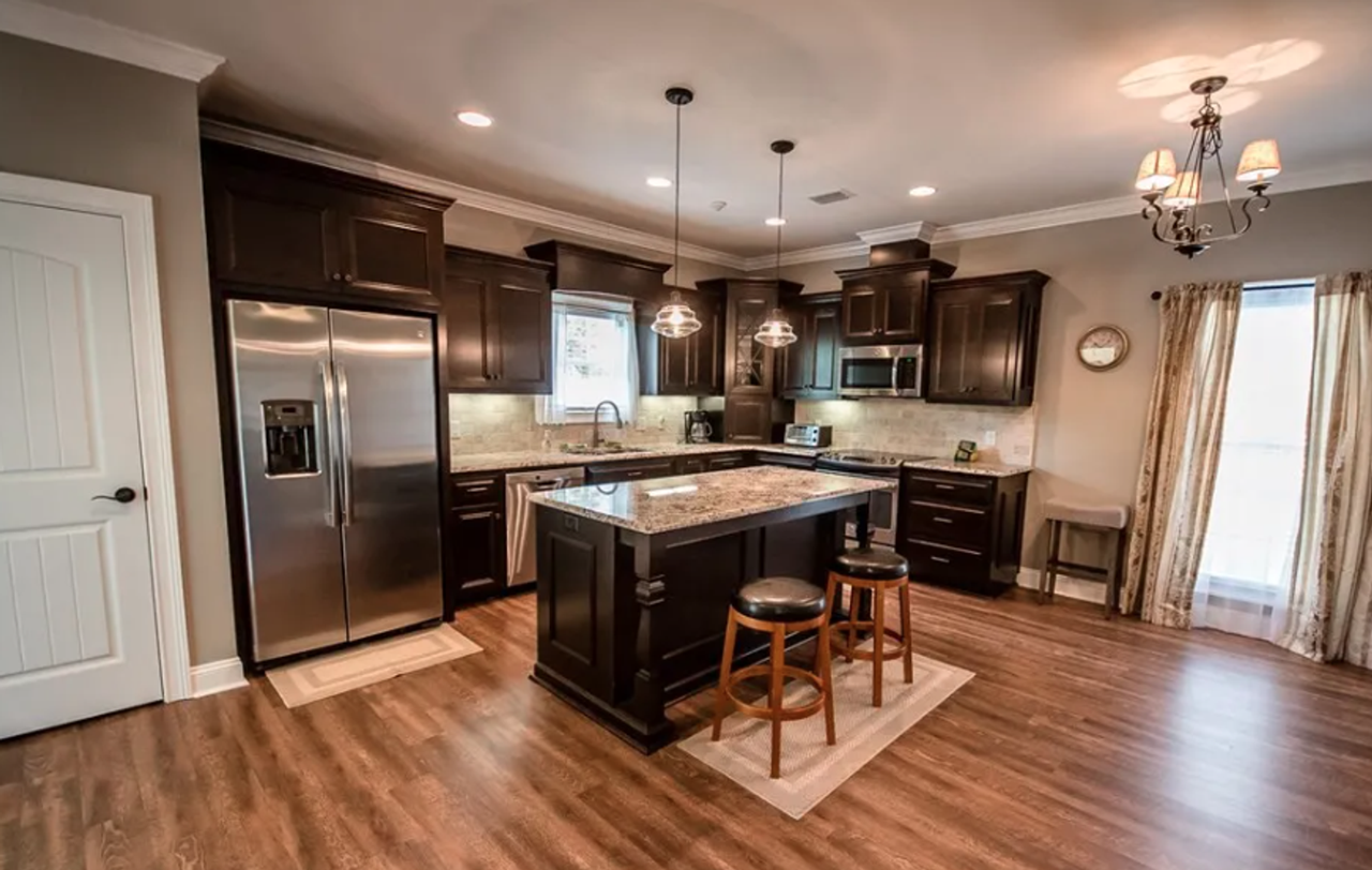 3558 Desirable Dr - Photo 6 of 16