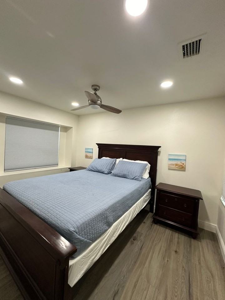 3707 Champagne Ave - Photo 7 of 13