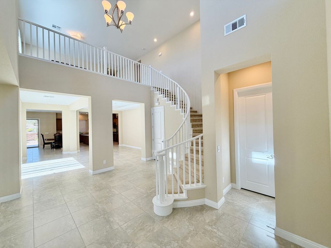 479 Bosco Di Fiore St - Photo 3 of 49