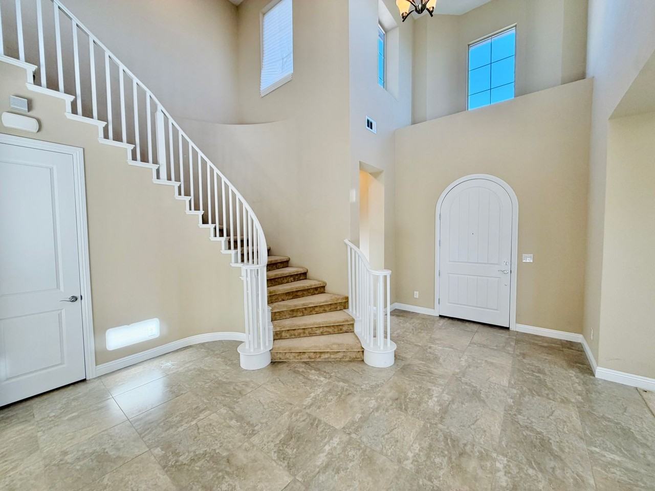 479 Bosco Di Fiore St - Photo 4 of 49