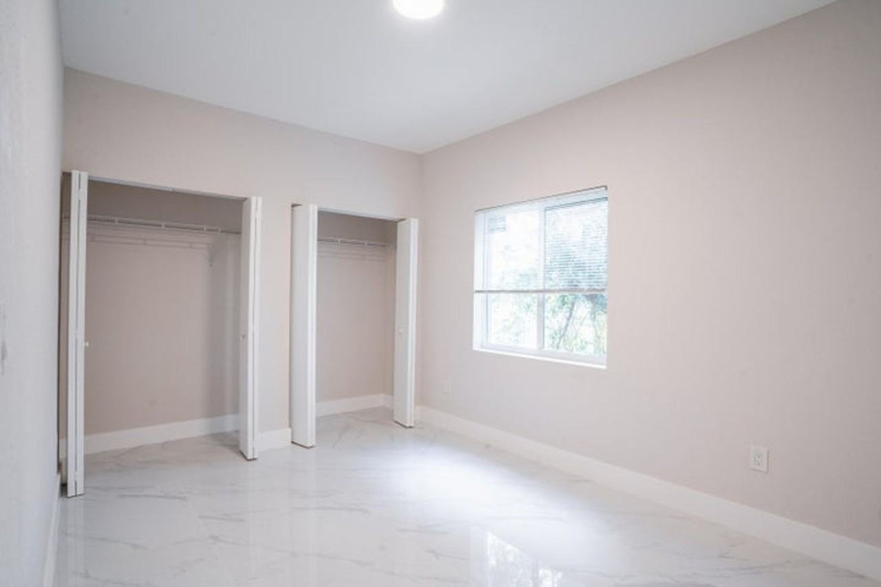 2284 Nw 82nd St - Photo 6 of 10
