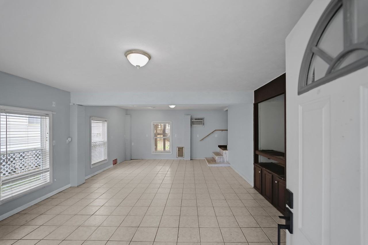 143 Sugar Mill Cir - Photo 3 of 42