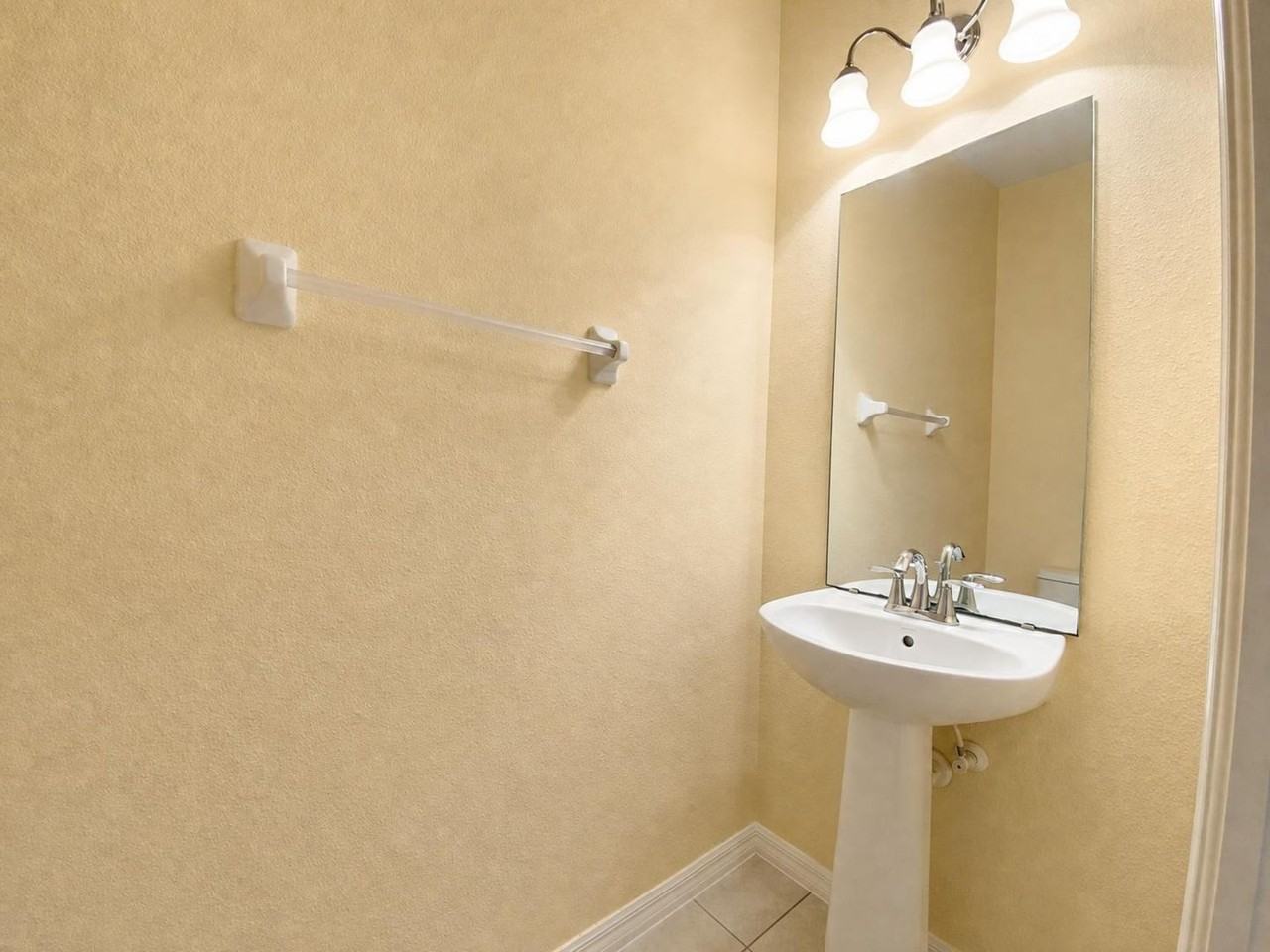4154 Winding Vine Dr - Photo 6 of 23