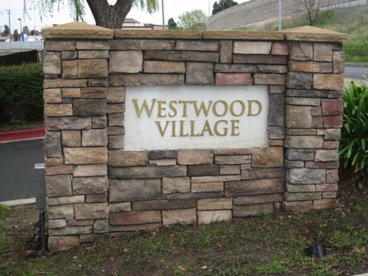 625 Chadwick Ln - Photo 2 of 22