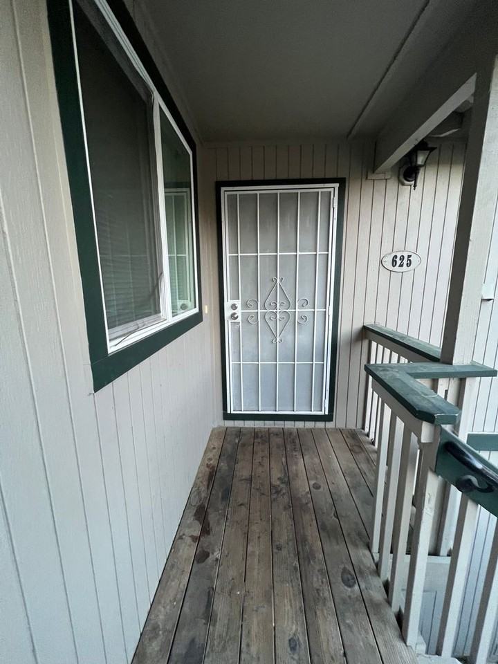 625 Chadwick Ln - Photo 5 of 22