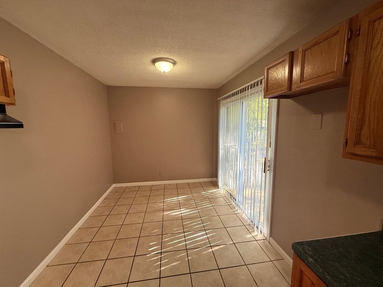 241 Crestwood Ln - Photo 7 of 14