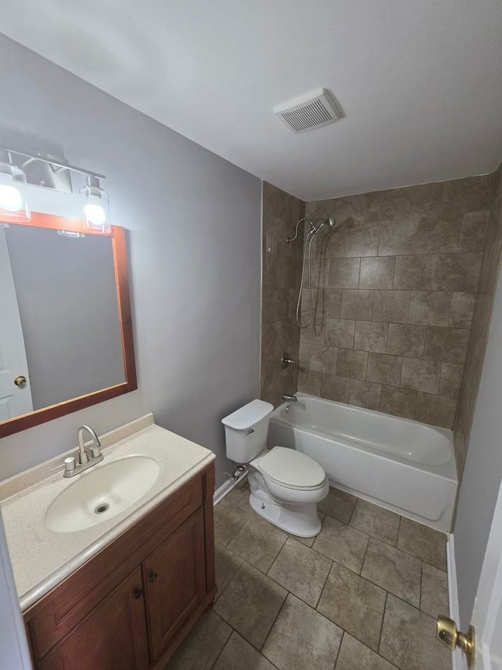 1431 Charlestown Dr - Photo 7 of 8