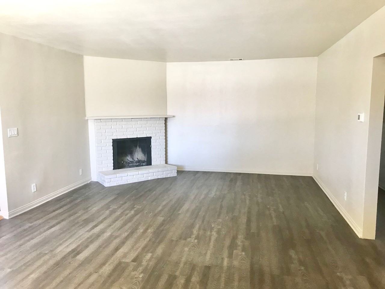 21147 Denker Ave - Photo 2 of 15