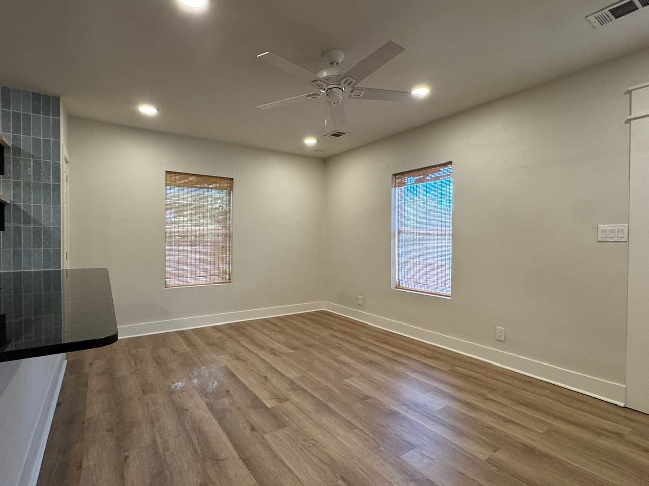 611 Lindsey Ln - Photo 7 of 26