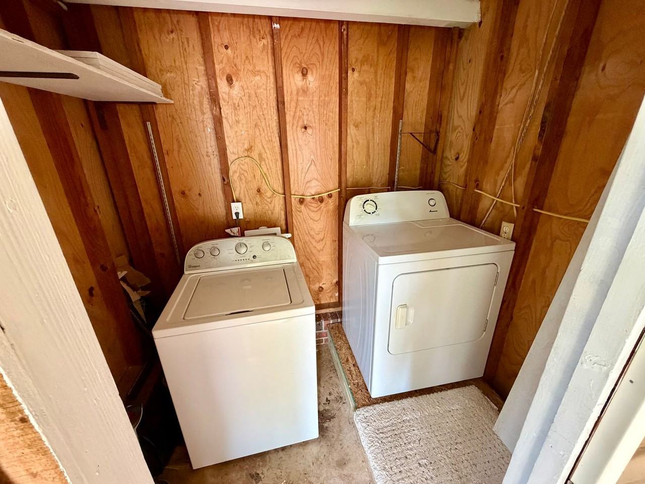 123 Donellie Ln - Photo 3 of 21