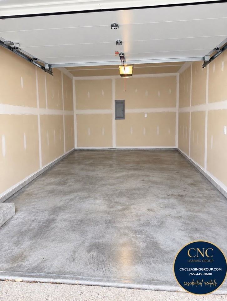807 S 18th St - Photo 3 of 16