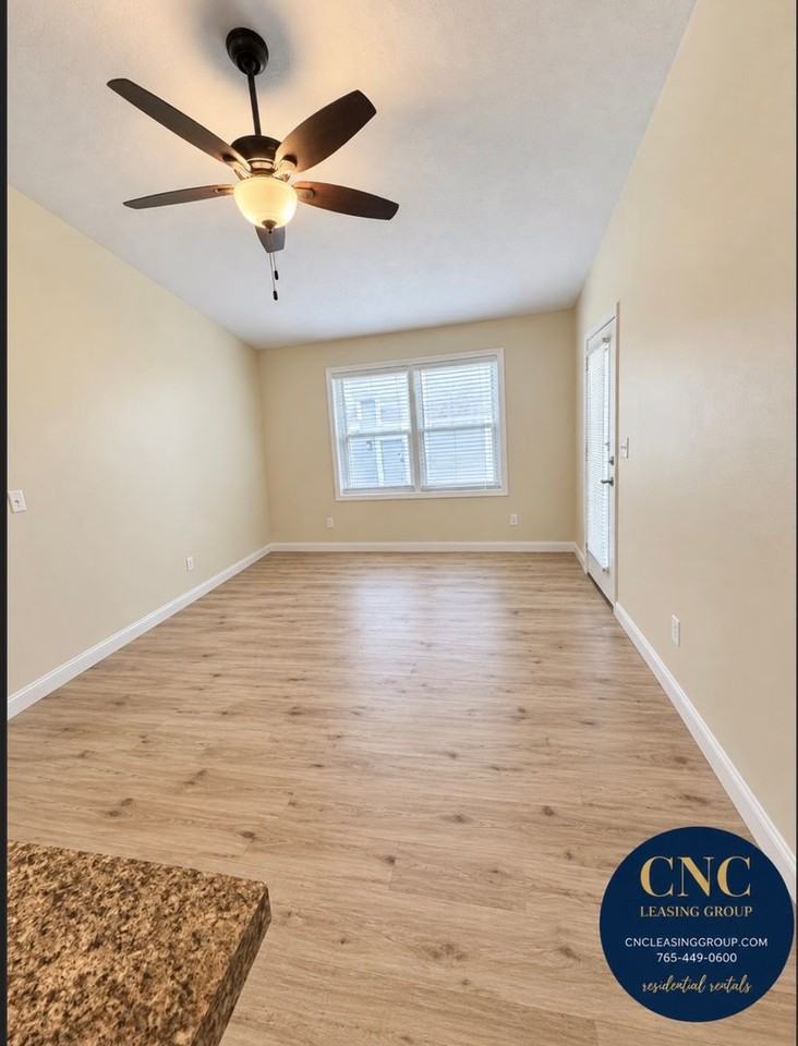 807 S 18th St - Photo 5 of 16