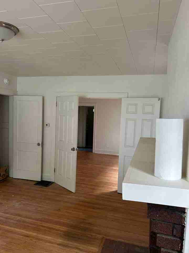 2046 Highland Ave - Photo 5 of 15