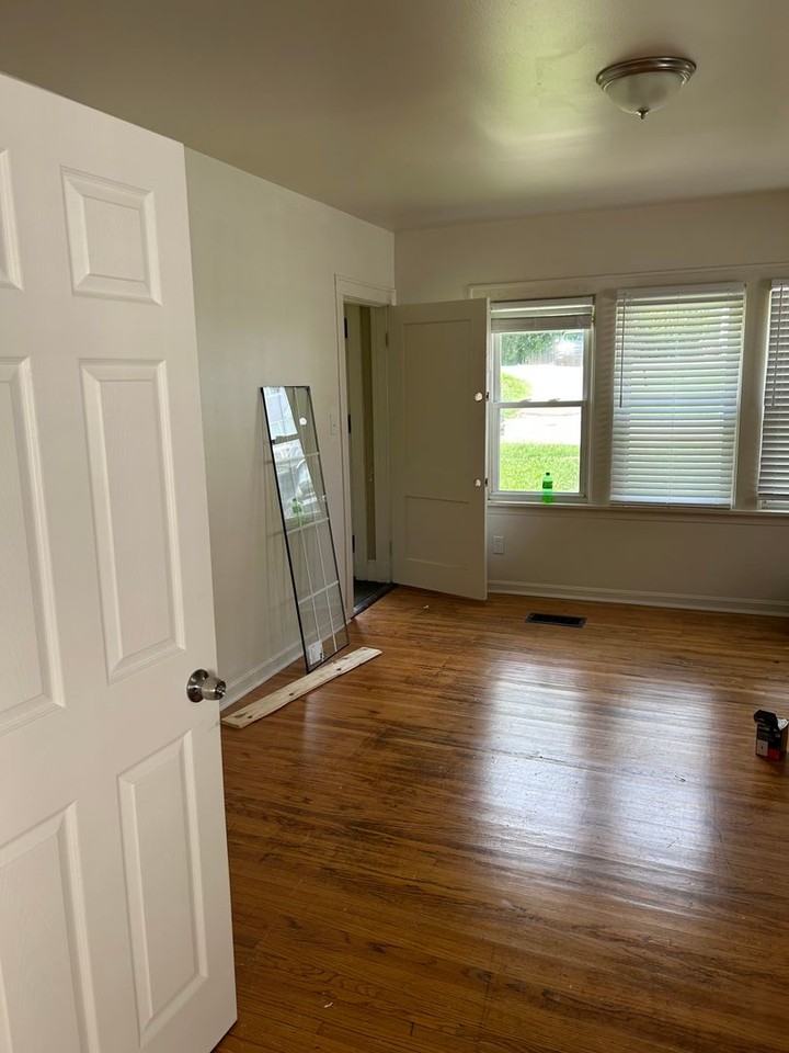 2046 Highland Ave - Photo 7 of 15