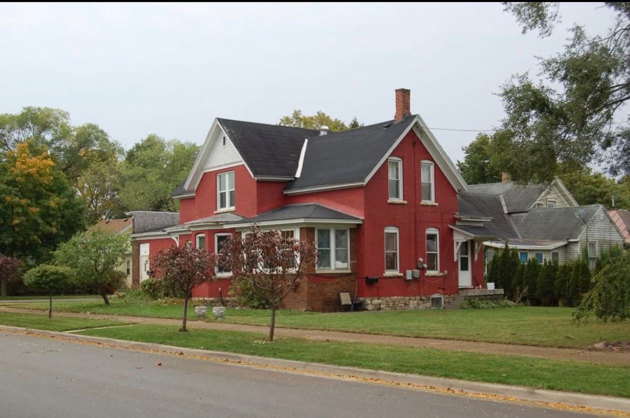 1631 Johnson St - Photo 4 of 13
