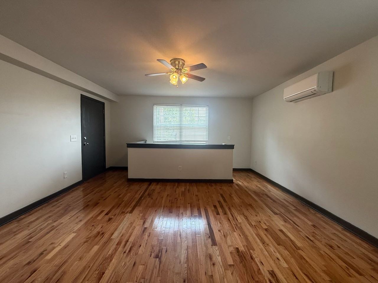The Ridgewood Apartments in Woodbine - Photo 4 of 35