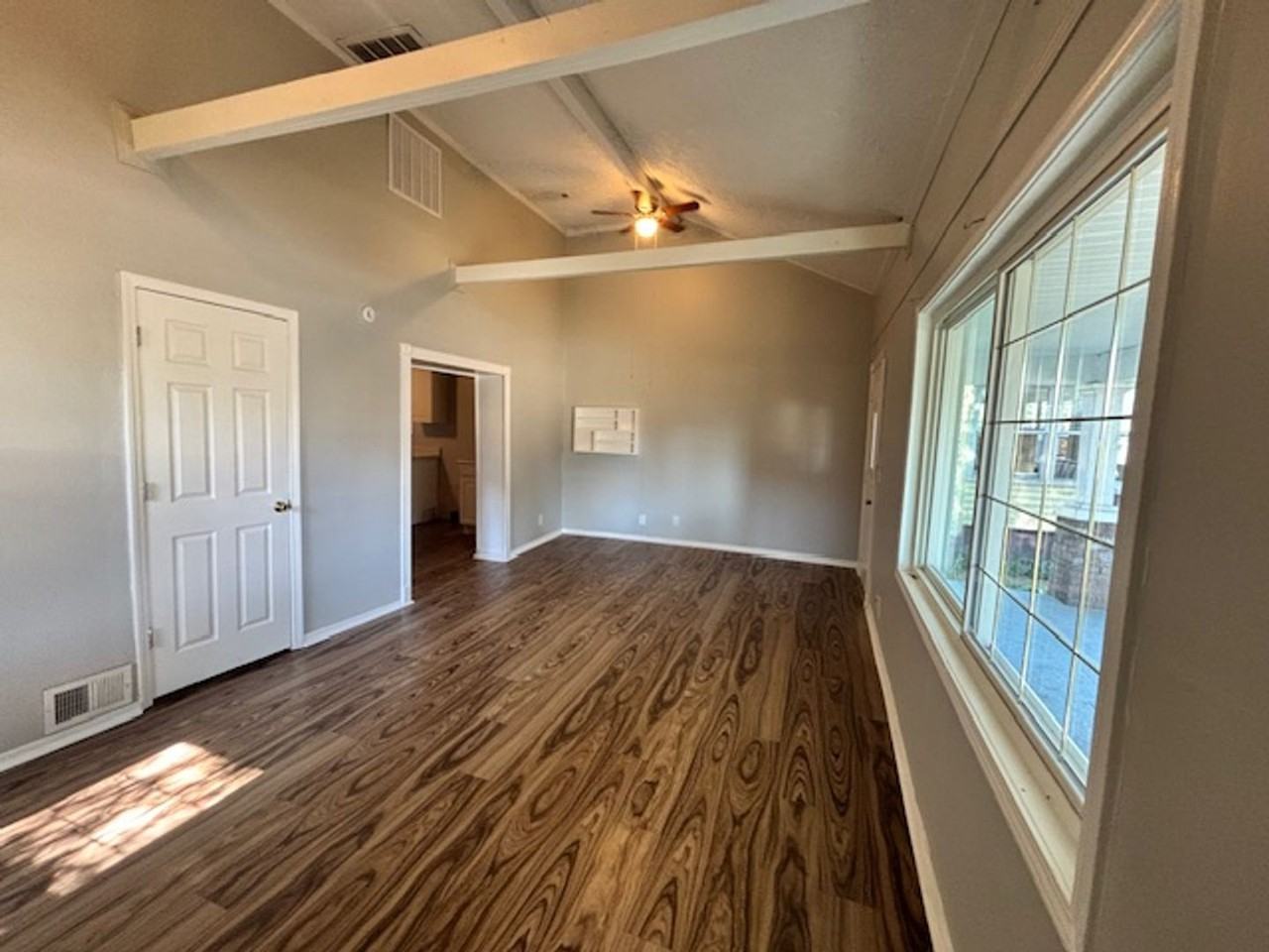 1909 S Kerth Ave - Photo 3 of 14
