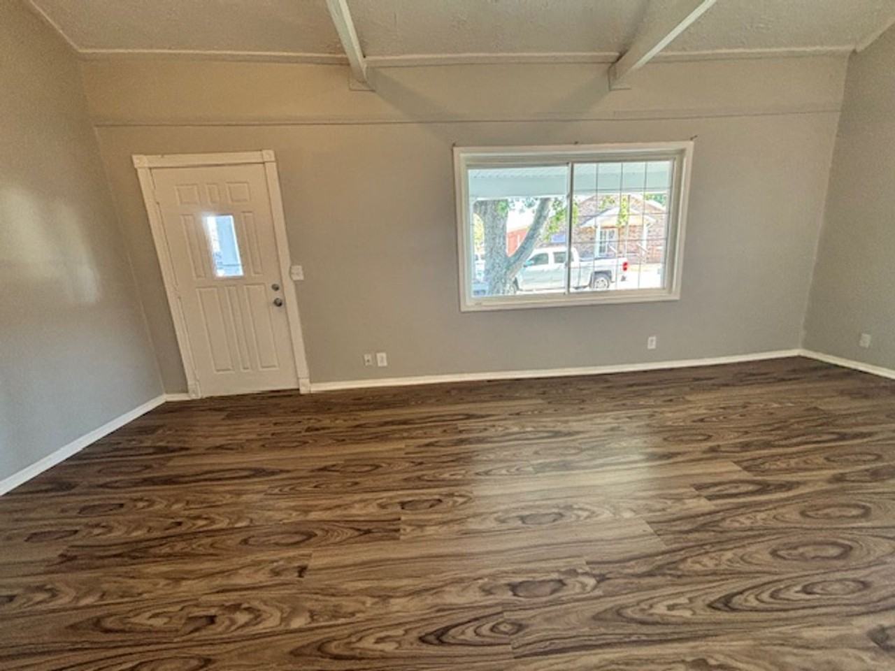1909 S Kerth Ave - Photo 6 of 14