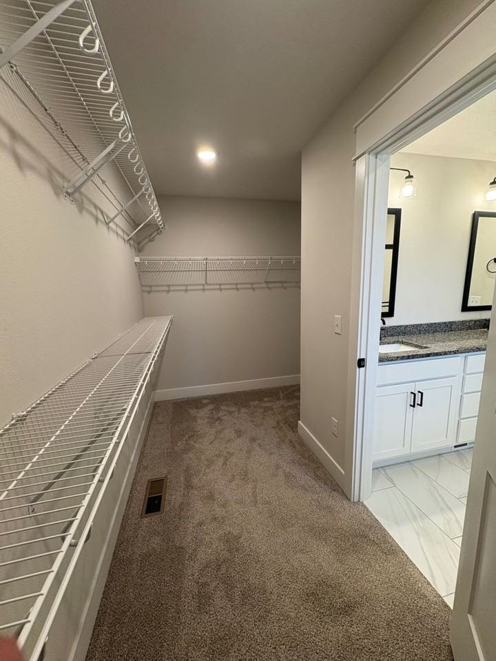 1312 N Maxine Ave - Photo 7 of 18