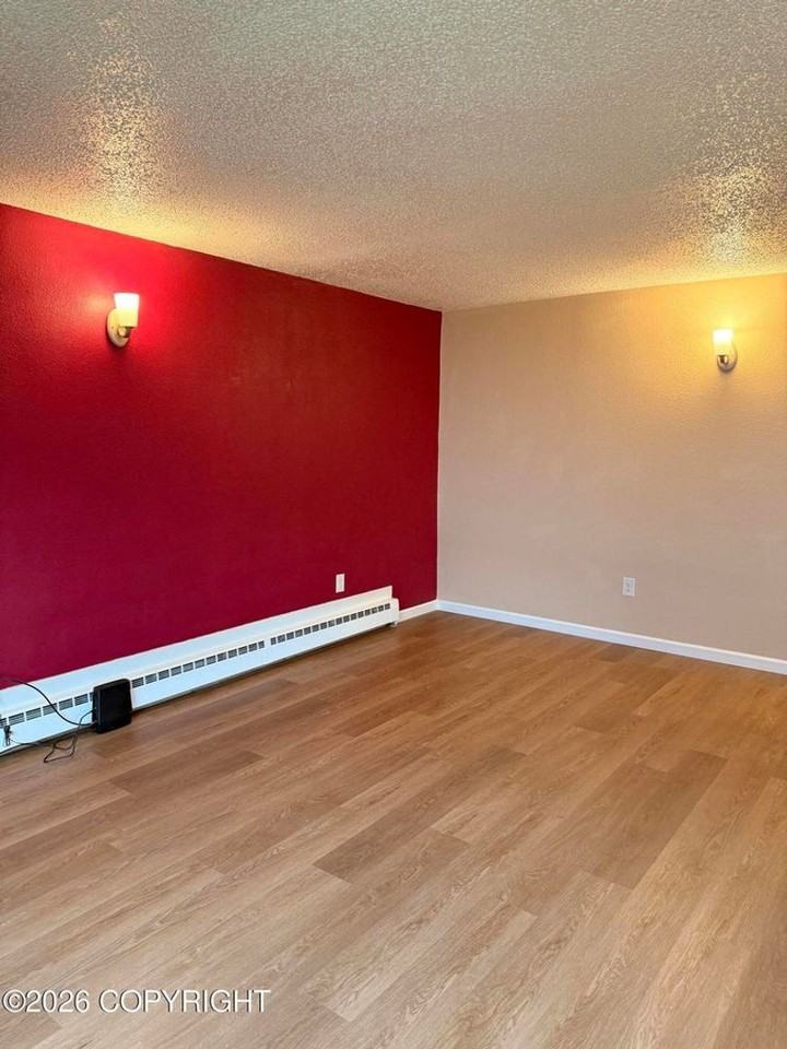 529 E 25th Ave - Photo 6 of 14