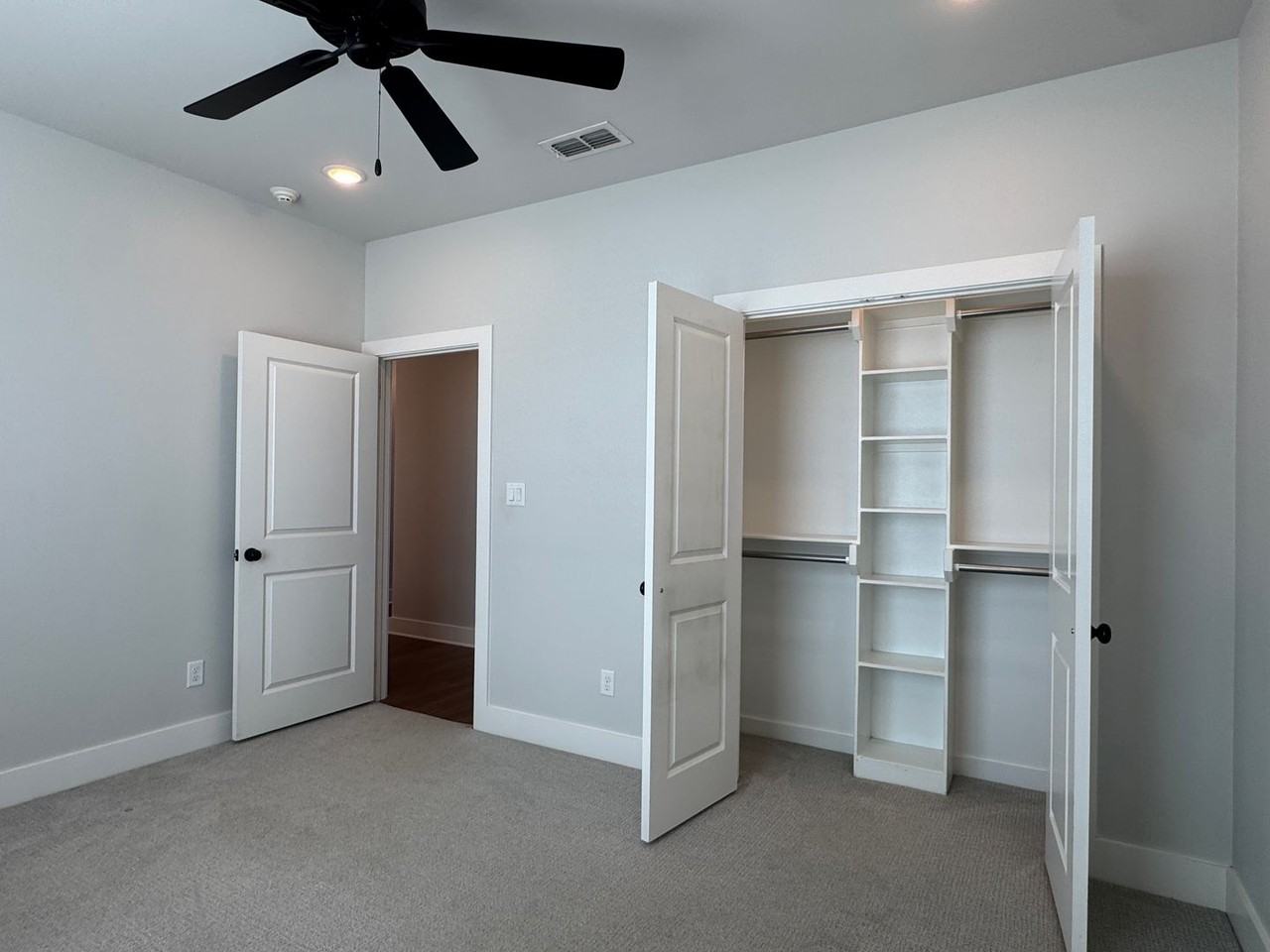 7207 Rolling Acres Pl - Photo 6 of 29