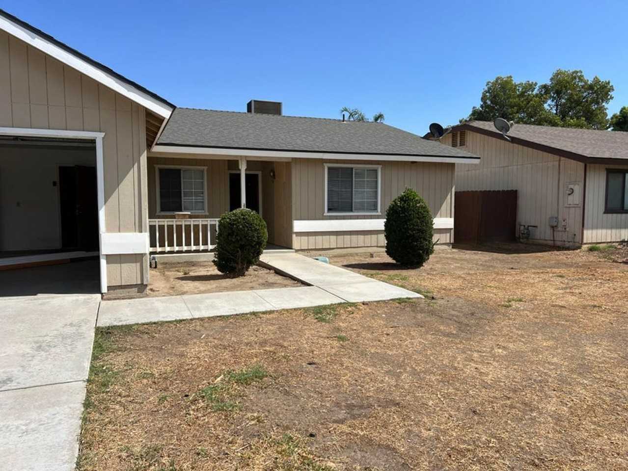 1536 Orchard St - Photo 2 of 6