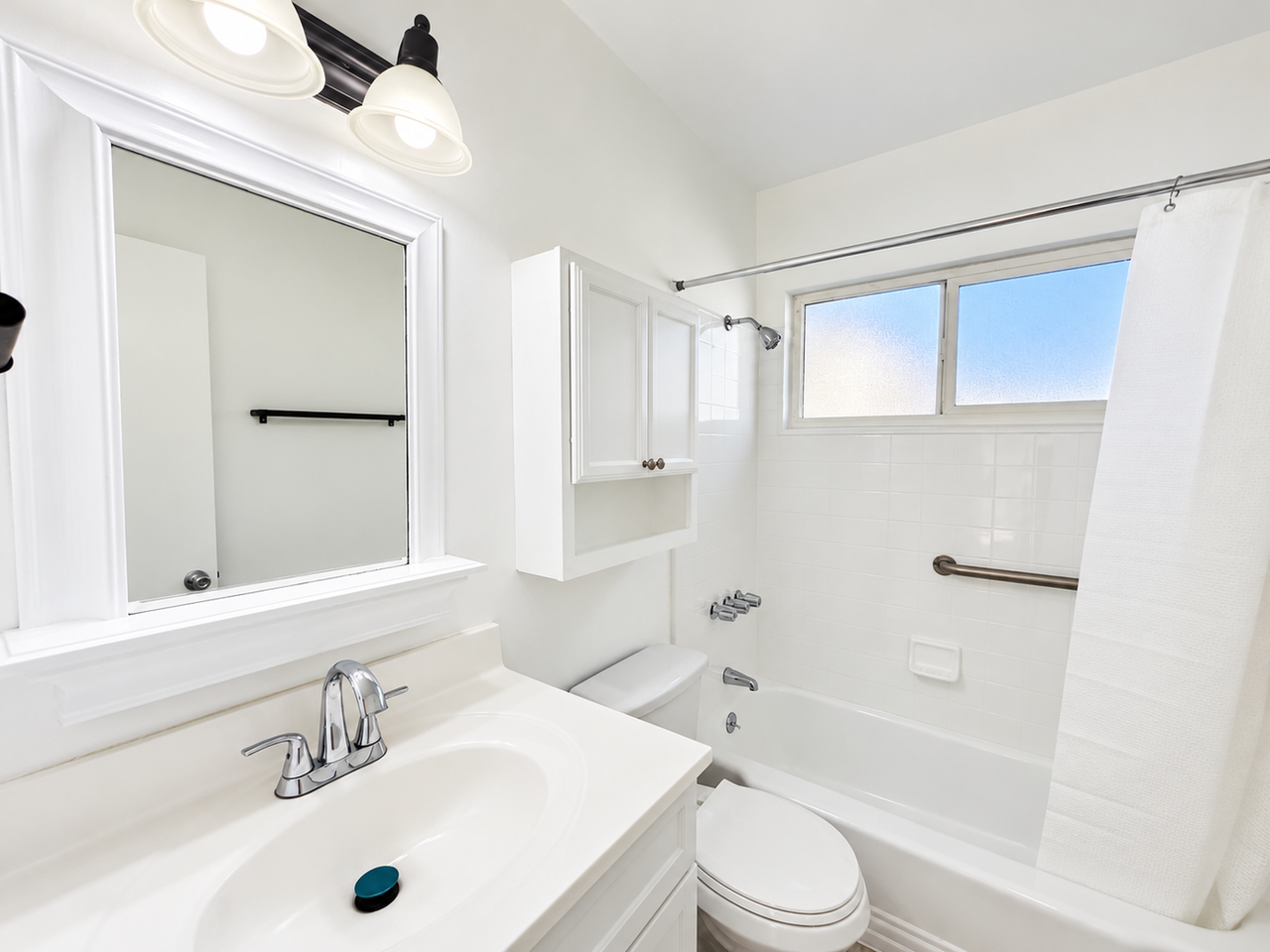 619 N Alexandria - Photo 7 of 17