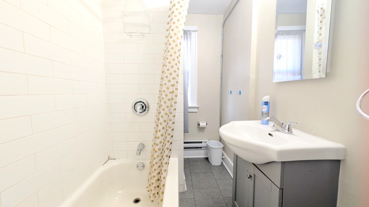 1580 Dufferin Pl #U - Photo 4 of 22