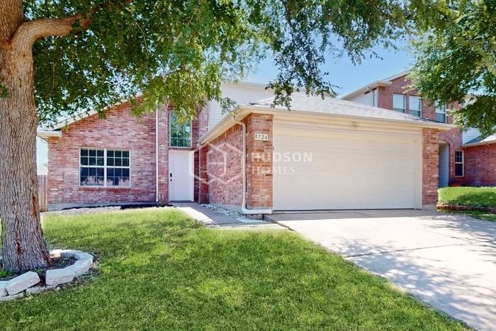 8724 Gaines Dr - Photo 3 of 29