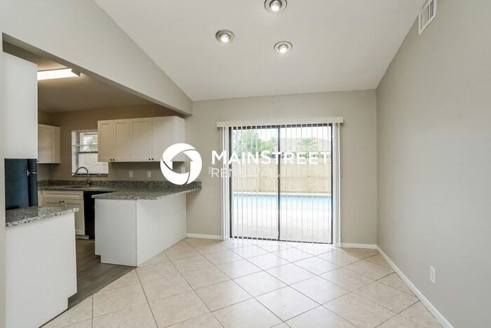 3010 Sw Santa Barbara Pl - Photo 4 of 16