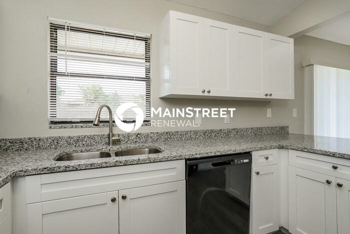 3010 Sw Santa Barbara Pl - Photo 6 of 16