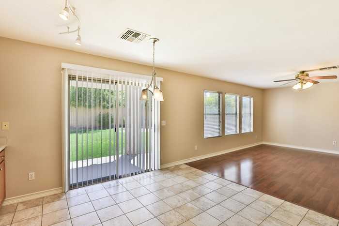 1421 N Thunderbird Ave - Photo 6 of 29