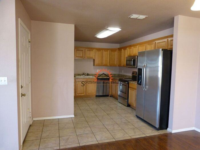 2329 Newman Dr #2329 - Photo 4 of 7
