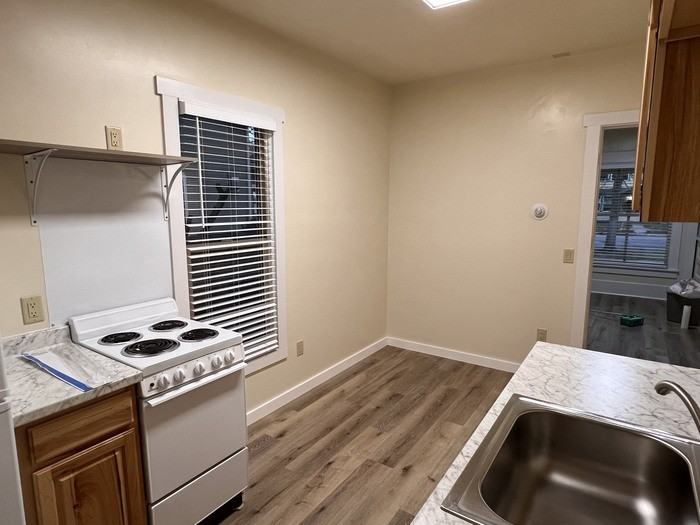 721 S 2nd St W #B - Photo 7 of 11