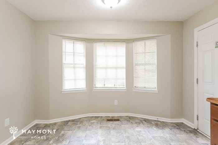 6860 Markham Dr - Photo 7 of 13