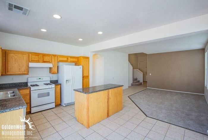6212 Caddo Creek St - Photo 5 of 18