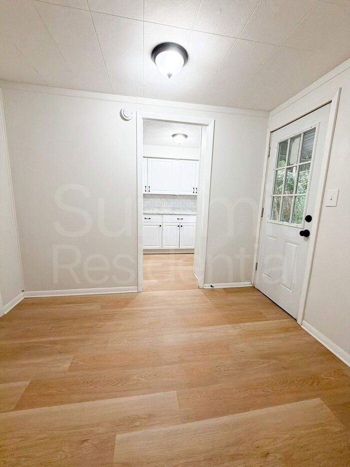 325 Charvid Ave - Photo 5 of 16