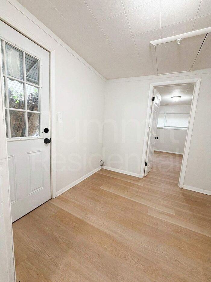 325 Charvid Ave - Photo 6 of 16